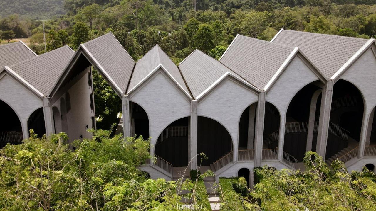 Hotel Labaris Khao Yai Mu Si Exterior photo